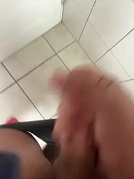 Snapshot of RSA_Big_Dick_Uncle chatting on 02/23/25, 07:55 RSA Big Dick Uncle online show from 02/23/25, 07:55