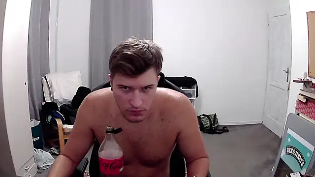 Snapshot of PKrisztian chatting on 09/15/25, 09:26 PKrisztian online show from 09/15/25, 09:26