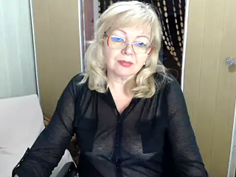 EvelynLoveShy online show from 12/31/24, 07:51