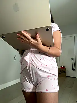 Snapshot of jAsMinE678 chatting on 11/30/25, 05:39 jAsMinE678 online show from 11/30/25, 05:39