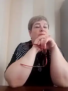 Lee Nell online show from 03/17/25, 02:19