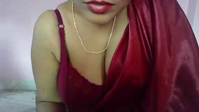 Snapshot of my-laila chatting on 12/17/25, 07:36 my-laila online show from 12/17/25, 07:36