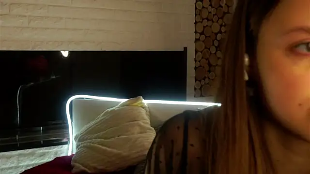 KarinBates online show from 12/24/24, 03:05