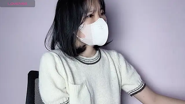 Snapshot of Baenee chatting on 10/29/25, 05:47 Baenee online show from 10/29/25, 05:47