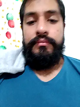 Snapshot of HombreS3n chatting on 12/28/24, 02:22 HombreS3n online show from 12/28/24, 02:22