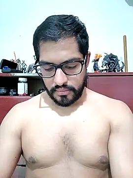 Snapshot of HombreS3n chatting on 03/06/25, 09:31 HombreS3n online show from 03/06/25, 09:31