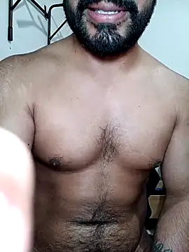 Snapshot of HombreS3n chatting on 10/09/25, 08:29 HombreS3n online show from 10/09/25, 08:29