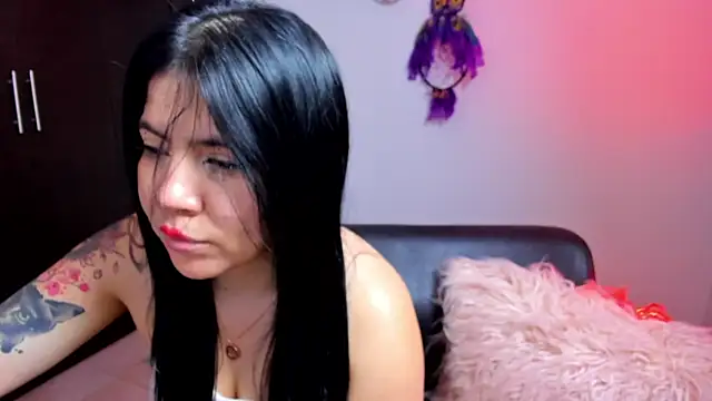 AilynRed online show from 12/14/24, 07:07