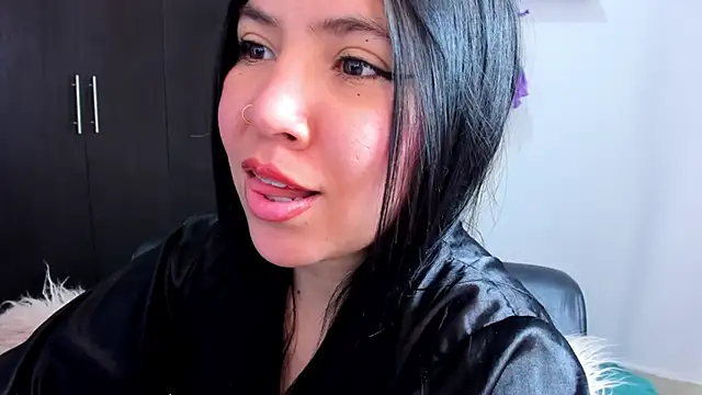 AilynRed online show from 03/08/25, 09:40
