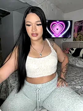 Snapshot of GemaGranadoss chatting on 10/10/25, 11:04 GemaGranadoss online show from 10/10/25, 11:04