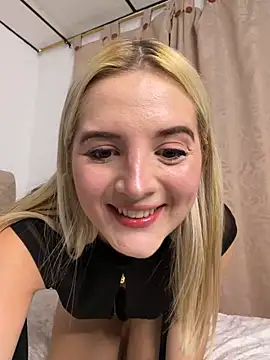 Maia Collins online show from 06/04/26, 12:49