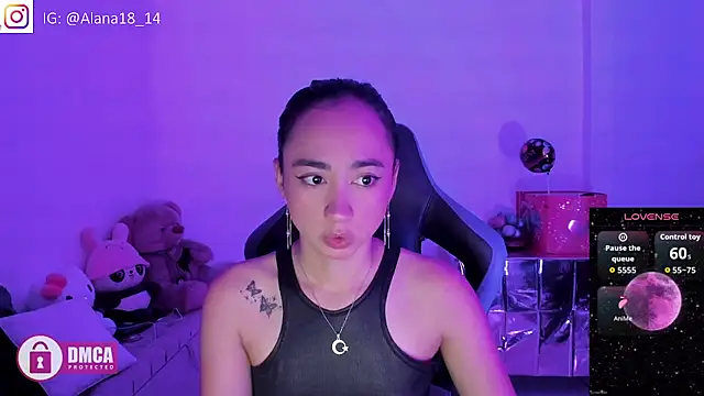 Alana Pherson online show from 09/22/25, 03:41