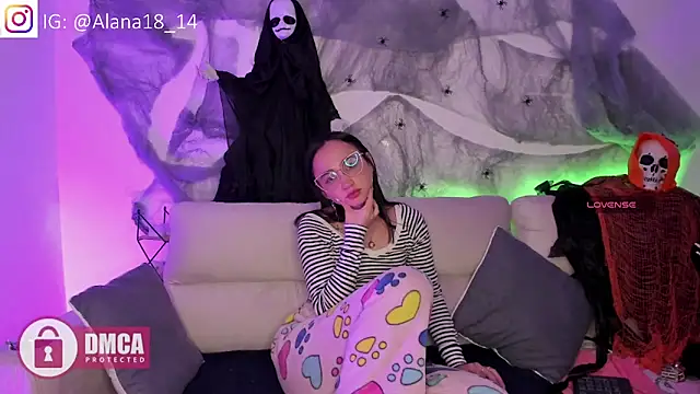 Alana Pherson online show from 10/05/25, 08:23