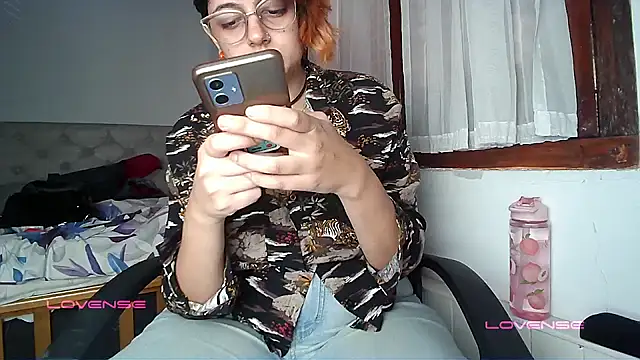 ConeNella online show from 03/14/25, 03:03