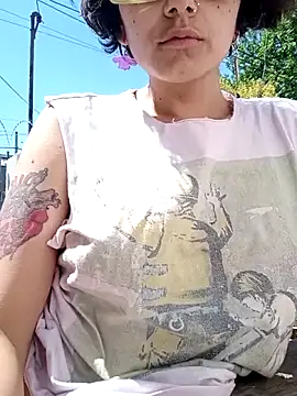 ConeNella online show from 10/11/25, 04:49