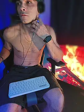 sexyboycolombi4 online show from 06/05/26, 03:13
