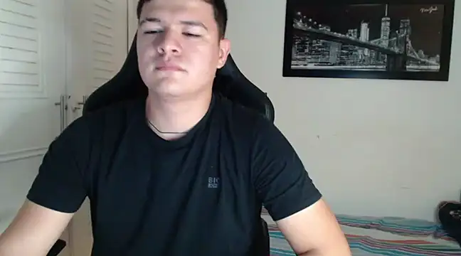 Snapshot of Plug_Control chatting on 12/11/24, 04:18 Plug Control online show from 12/11/24, 04:18