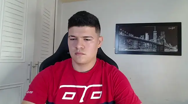 Snapshot of Plug_Control chatting on 12/22/24, 08:36 Plug Control online show from 12/22/24, 08:36