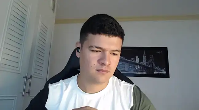 Snapshot of Plug_Control chatting on 01/29/25, 01:07 Plug Control online show from 01/29/25, 01:07