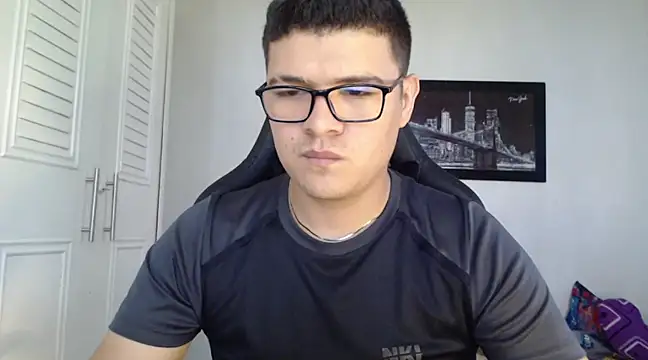 Snapshot of Plug_Control chatting on 01/30/25, 01:53 Plug Control online show from 01/30/25, 01:53