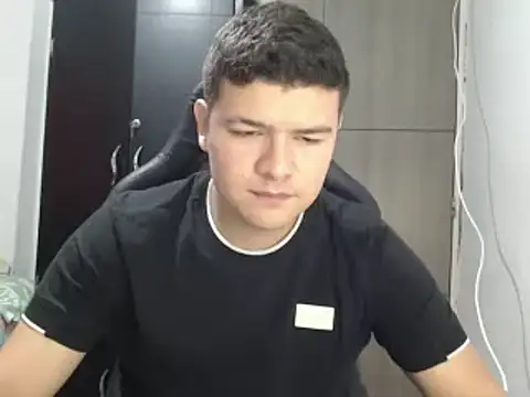 Snapshot of Plug_Control chatting on 03/02/25, 02:21 Plug Control online show from 03/02/25, 02:21