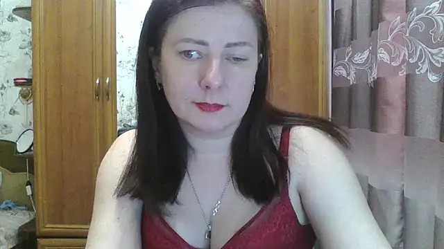 SophieNightAh online show from 12/22/24, 12:16