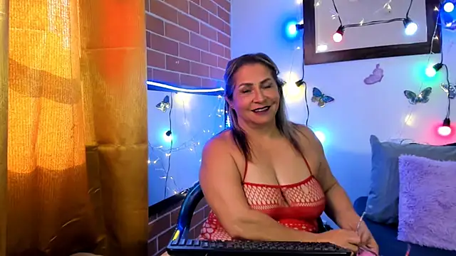 maja hills online show from 02/27/25, 09:04