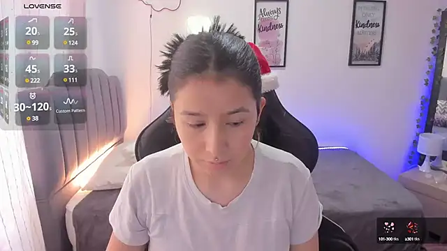 Amy joones online show from 12/13/24, 01:55