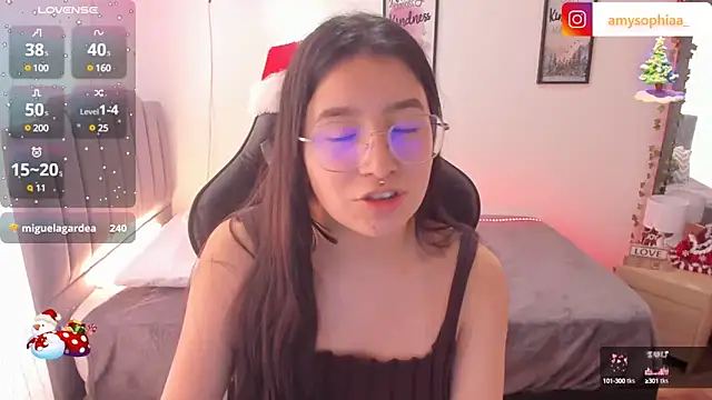 Amy joones online show from 12/19/24, 04:35
