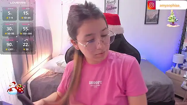 Amy joones online show from 12/31/24, 04:35
