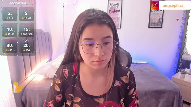 Amy joones online show from 01/09/25, 04:39