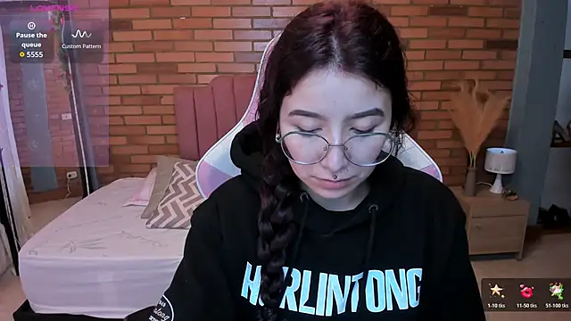 Amy joones online show from 06/06/26, 11:26