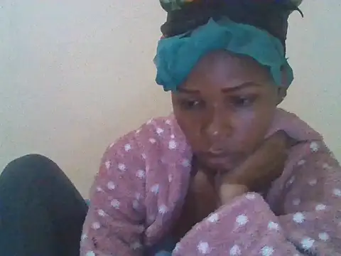 CharlotteDee online show from 10/19/25, 06:03