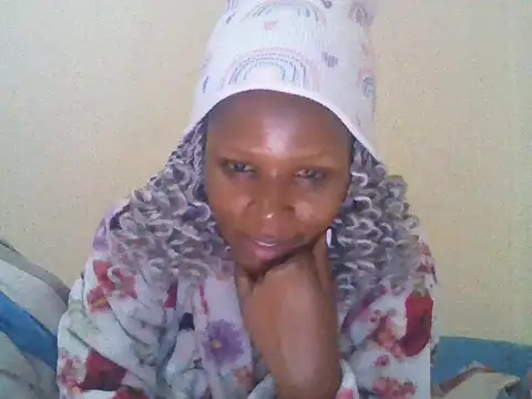 CharlotteDee online show from 10/31/25, 07:48