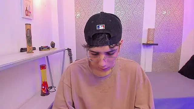 Nikolay Gregori online show from 11/12/25, 04:13