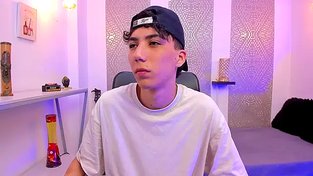 Nikolay Gregori online show from 11/19/25, 04:23