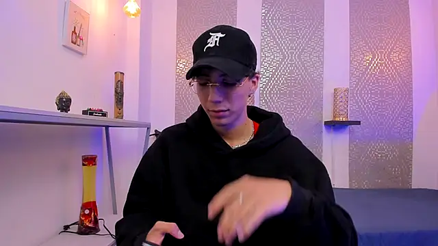 Nikolay Gregori online show from 12/15/25, 04:39