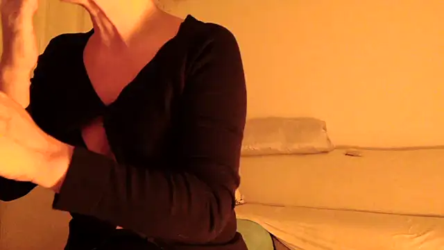 fragrance72 online show from 12/31/24, 05:33
