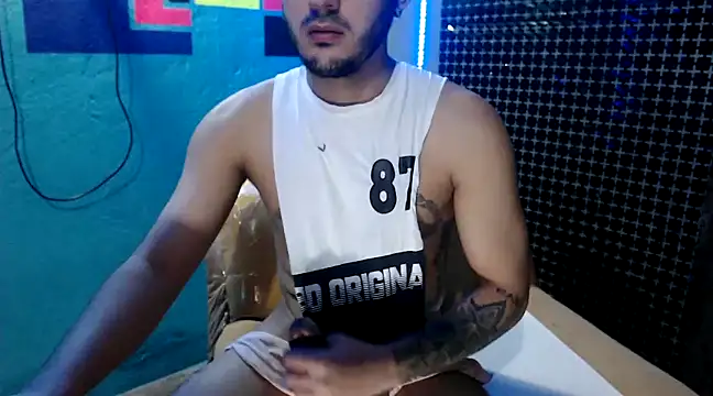 Snapshot of xxxxhotxoxo chatting on 12/14/24, 06:35 xxxxhotxoxo online show from 12/14/24, 06:35