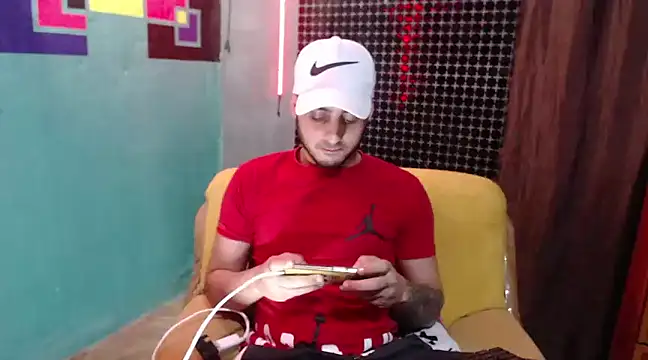 Snapshot of xxxxhotxoxo chatting on 01/15/25, 05:40 xxxxhotxoxo online show from 01/15/25, 05:40