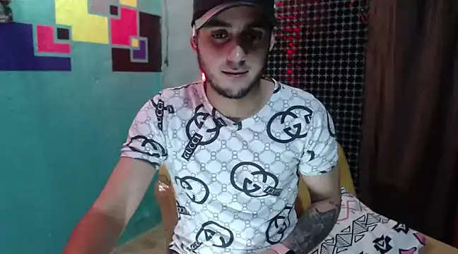 Snapshot of xxxxhotxoxo chatting on 01/17/25, 06:47 xxxxhotxoxo online show from 01/17/25, 06:47