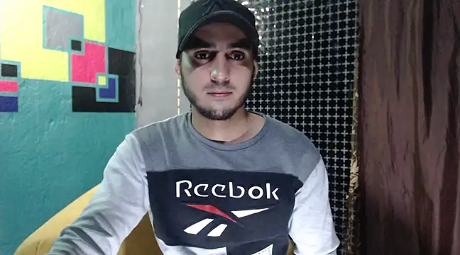 Snapshot of xxxxhotxoxo chatting on 03/05/25, 04:24 xxxxhotxoxo online show from 03/05/25, 04:24