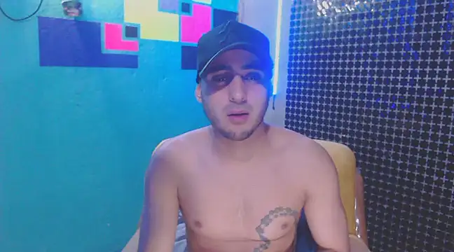 Snapshot of xxxxhotxoxo chatting on 03/10/25, 05:22 xxxxhotxoxo online show from 03/10/25, 05:22