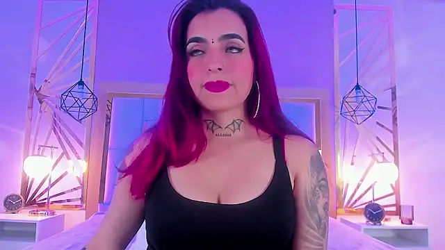 Snapshot of valeriee_millerr_ chatting on 12/31/24, 12:36 valeriee millerr  online show from 12/31/24, 12:36
