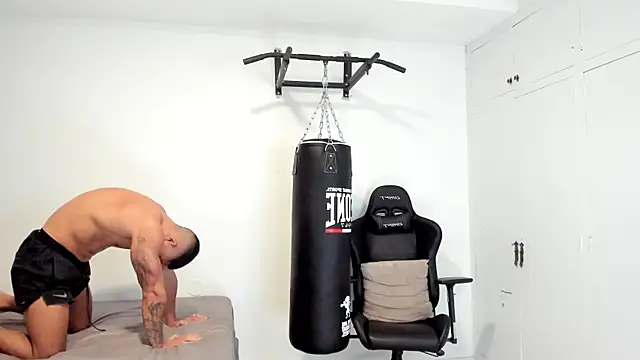 dan01  online show from 12/21/25, 01:18