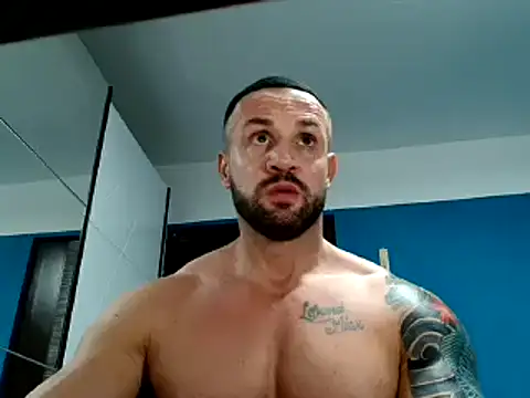 Magnificmuscles89 online show from 02/03/25, 10:21