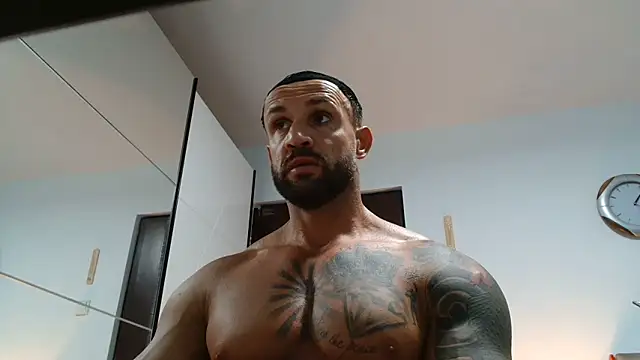 Magnificmuscles89 online show from 05/25/26, 10:21