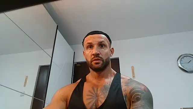 Magnificmuscles89 online show from 05/27/26, 10:45