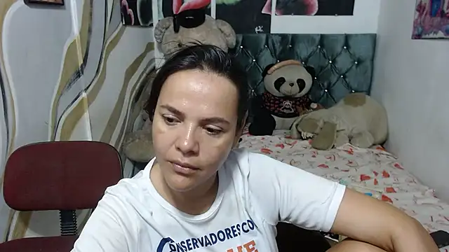 manzanahot9 online show from 07/10/26, 09:56