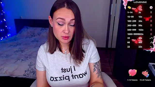 Snapshot of Cutie-Melanie chatting on 10/27/25, 09:52 Cutie-Melanie online show from 10/27/25, 09:52